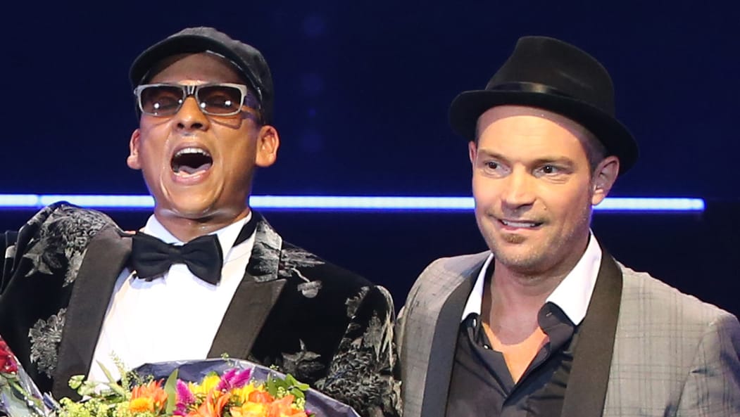 Xavier Naidoo und Roger Cicero (re.) im November 2015 bei Ciceros Konzert "Cicero sings Sinatra" in Hamburg. Xavier Naidoo und Roger Cicero (re.) im November 2015 bei Ciceros Konzert "Cicero sings Sinatra" in Hamburg.