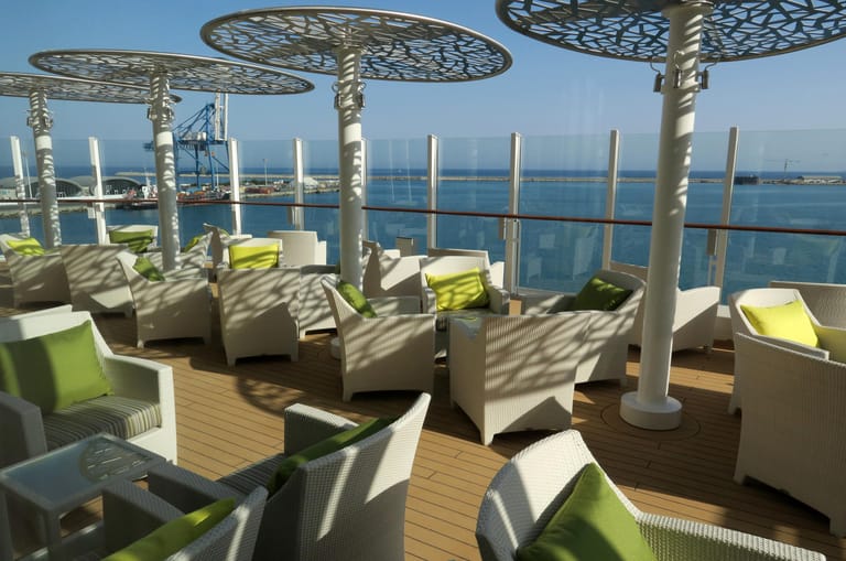 Viel Außenfläche: Die "Aidaprima" bietet den Passagieren deutlich mehr Platz an der Sonne als bisherige Aida-Schiffe.