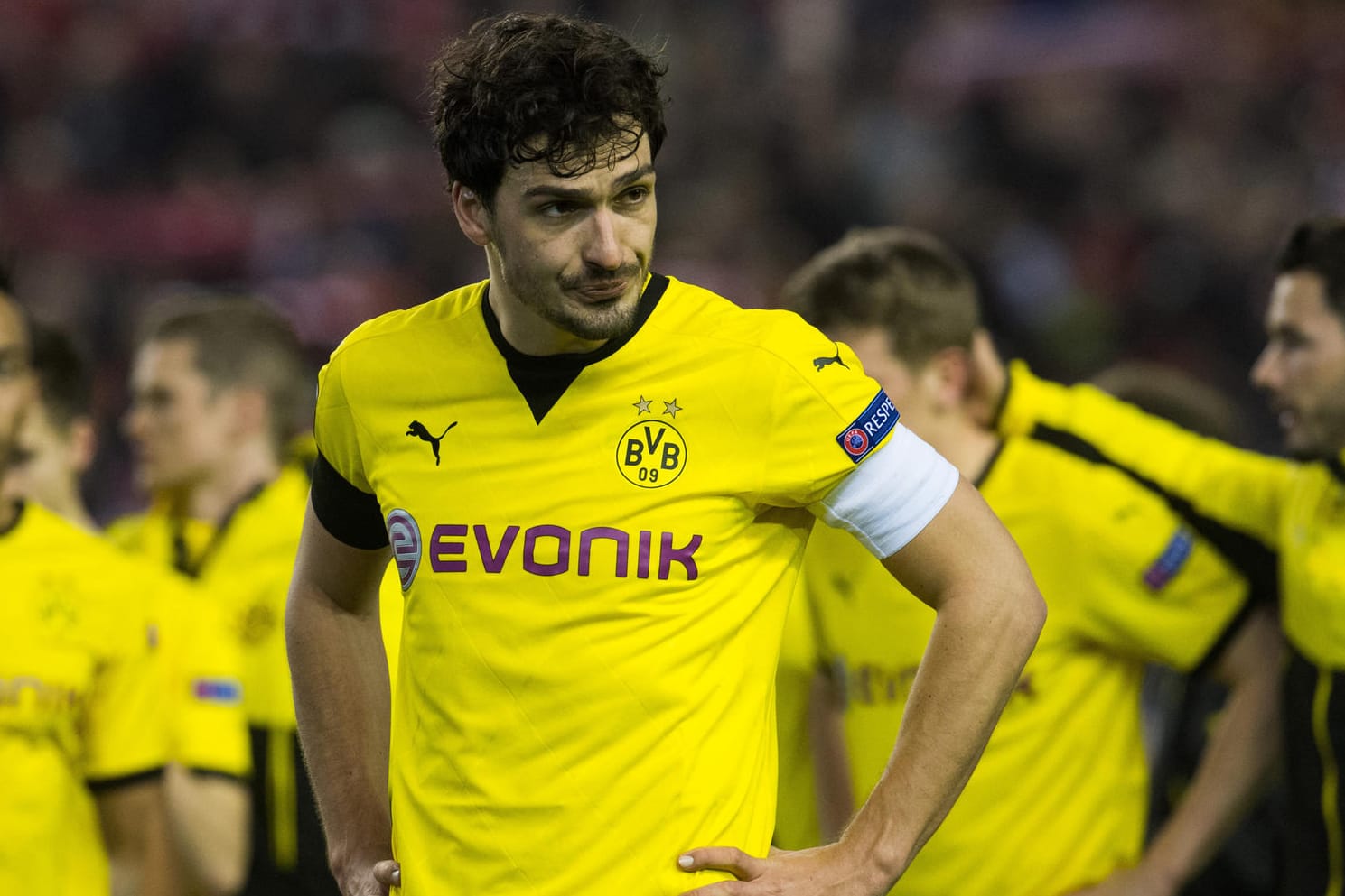 Bedröppelter Gesichtsausdruck: Mats Hummels kann das Europa-League-Aus nicht fassen.