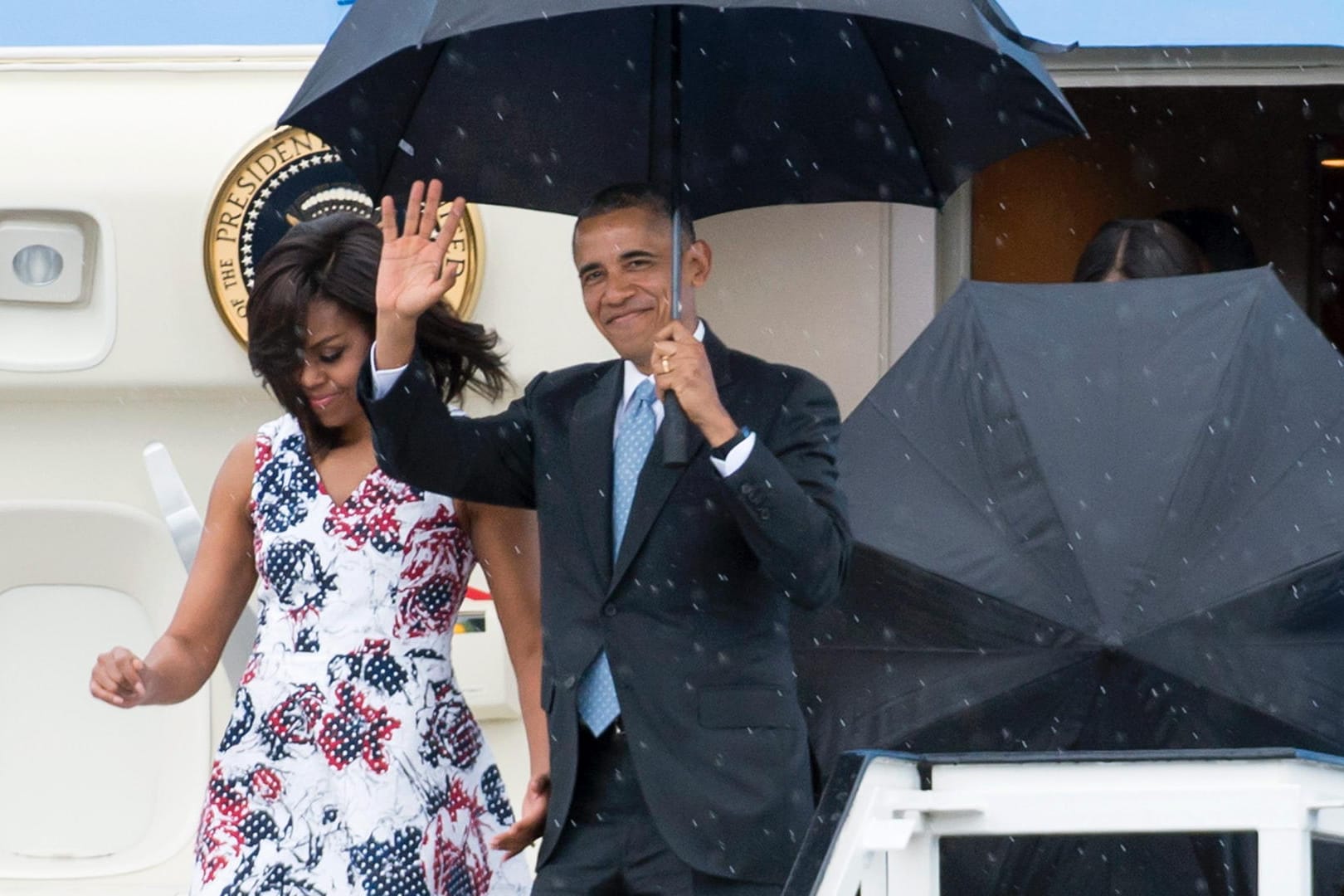 Finanziell im Regen stehen die Obamas mit ihrem Verdienst gewiss nicht.