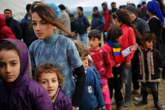 Flüchtlinge an der griechisch-mazedonischen Grenze in Idomeni.