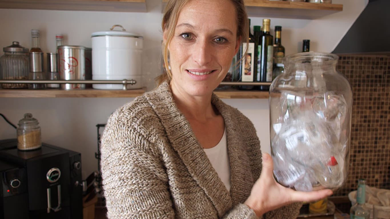 Nadine Schubert und ihr auf ein Minimum reduzierter Plastikmüll.