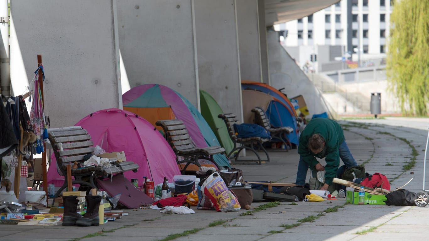 Auch im Berliner Regierungsviertel haben Obdachlose ihr Lager aufgeschlagen.