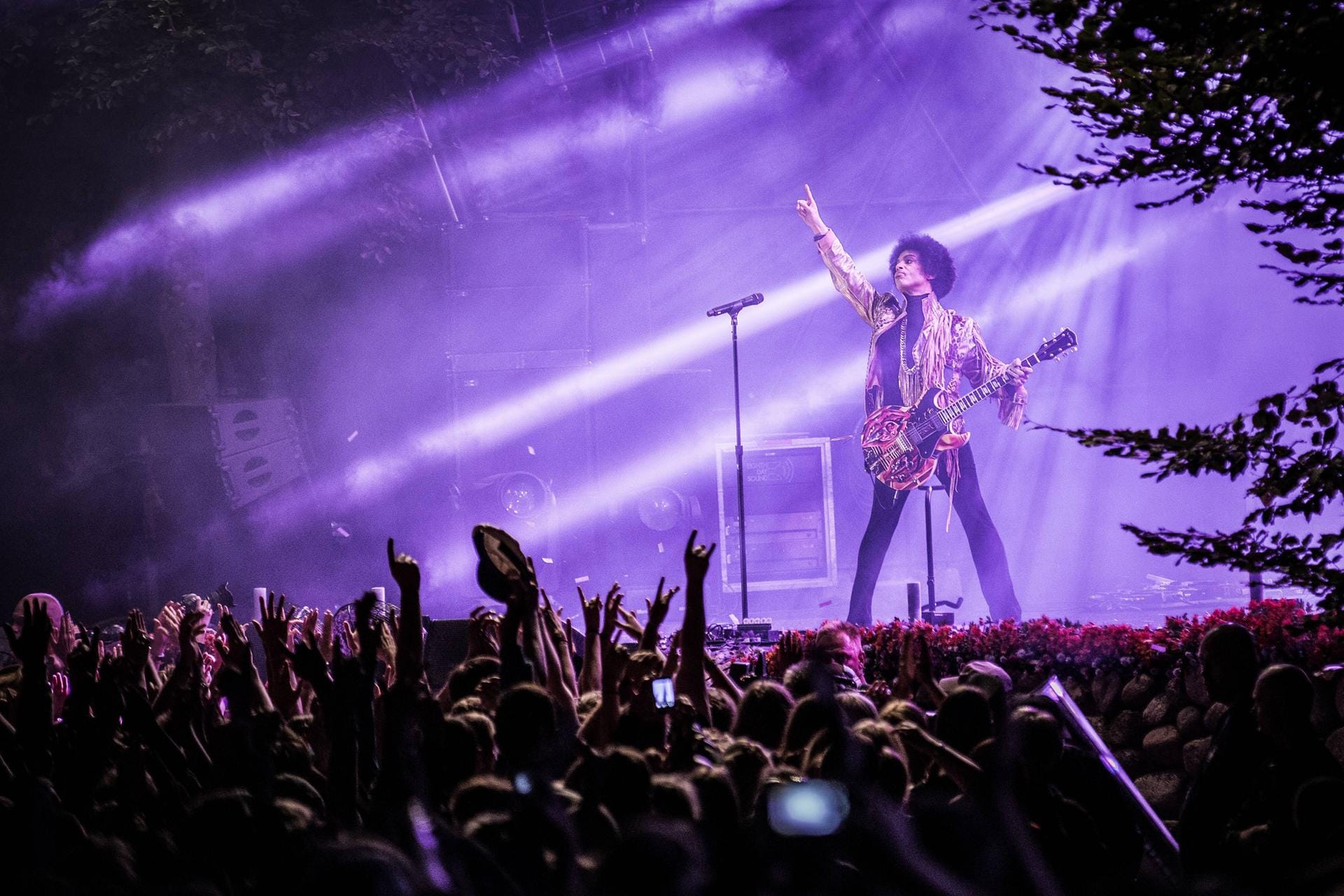 Auf den Bühnen der Welt war Prince zuhause - wie hier beim Skanderborg Festival 2013 in Dänemark.