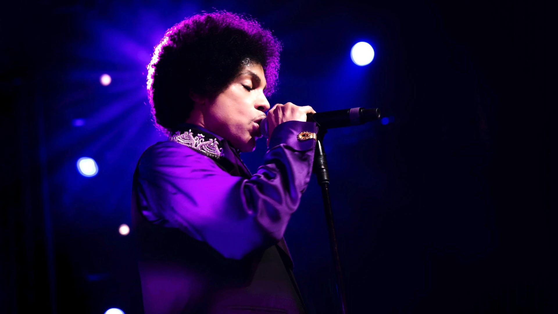 Prince - hier bei einem Auftritt im Jahr 2013 zu sehen - ist im Alter von 57 Jahren gestorben. Prince - hier bei einem Auftritt im Jahr 2013 zu sehen - ist im Alter von 57 Jahren gestorben.