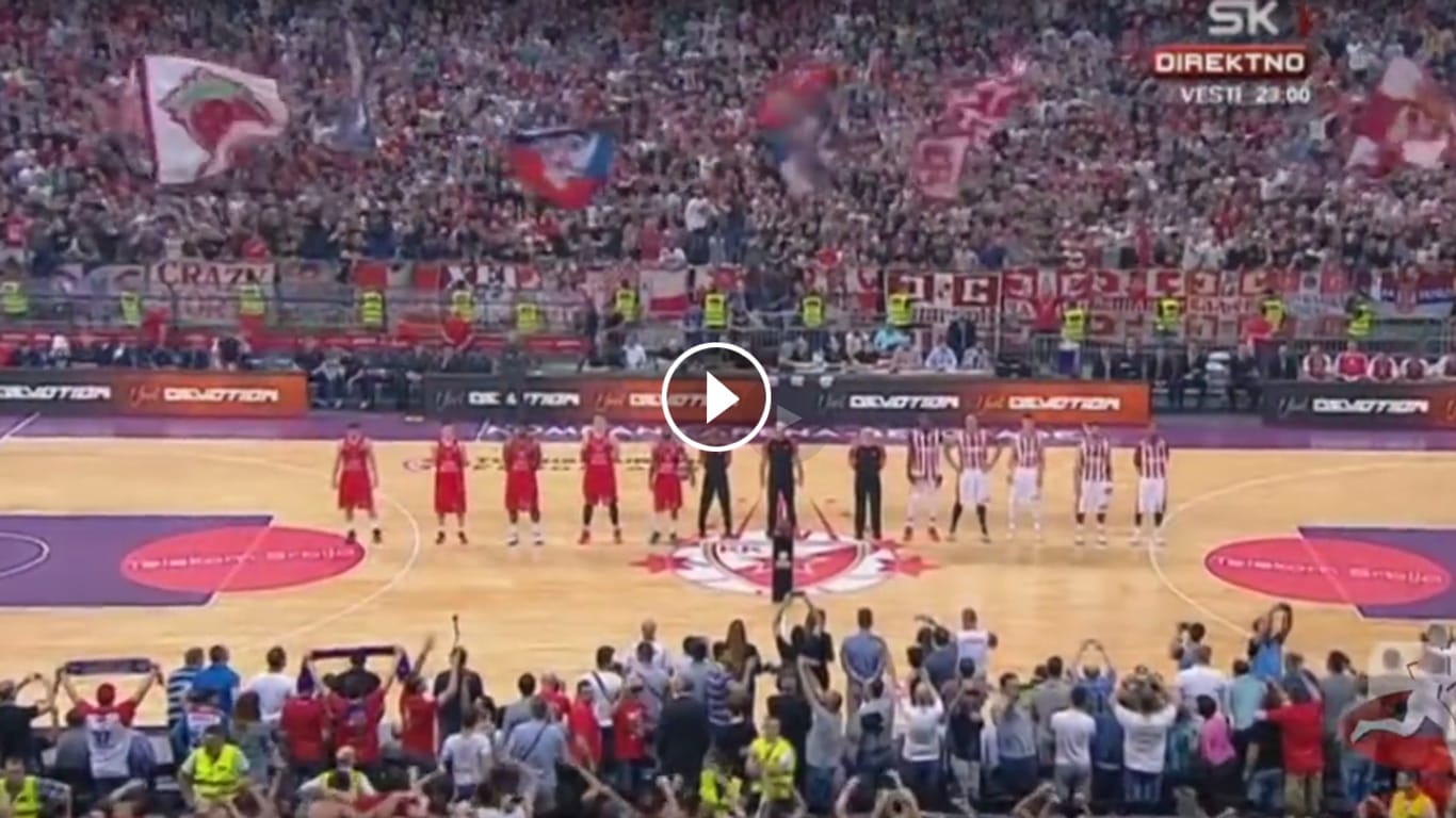 Ultras von Roter Stern Belgrad: Riesenstimmung beim Basketball.