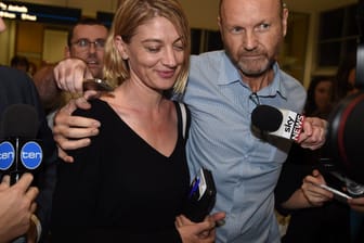 Kindesentführung: Reporterin Tara Brown und ihr Kollege Stephen Rice vom australischen Sender Channel Nine waren im Libanon wegen der Verwicklung in eine Kindesentführung zwei Wochen im Gefängnis.