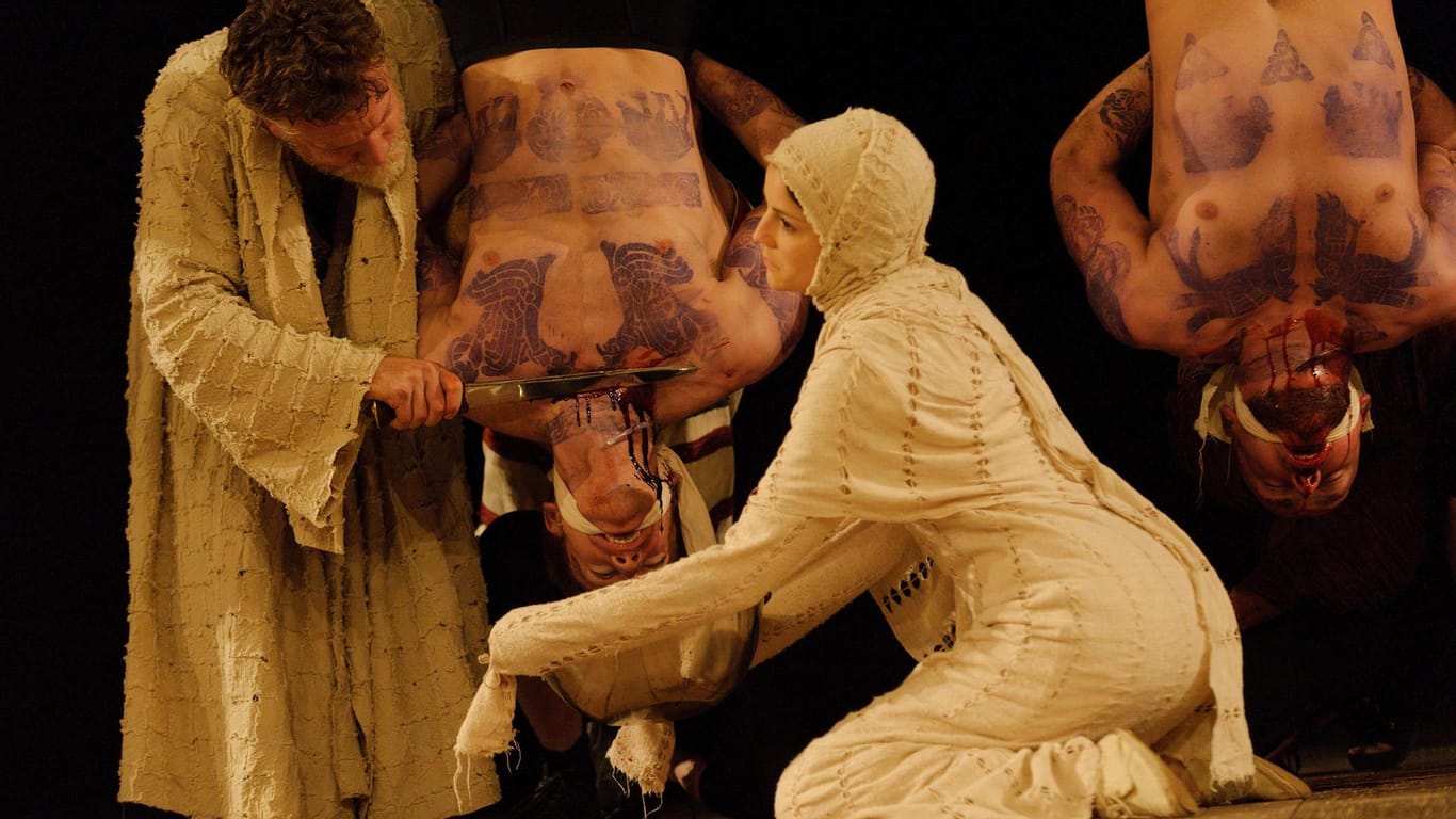 Szene aus der Tragödie "Titus Andronicus", gespielt im Theater Shakespeare's Globe.
