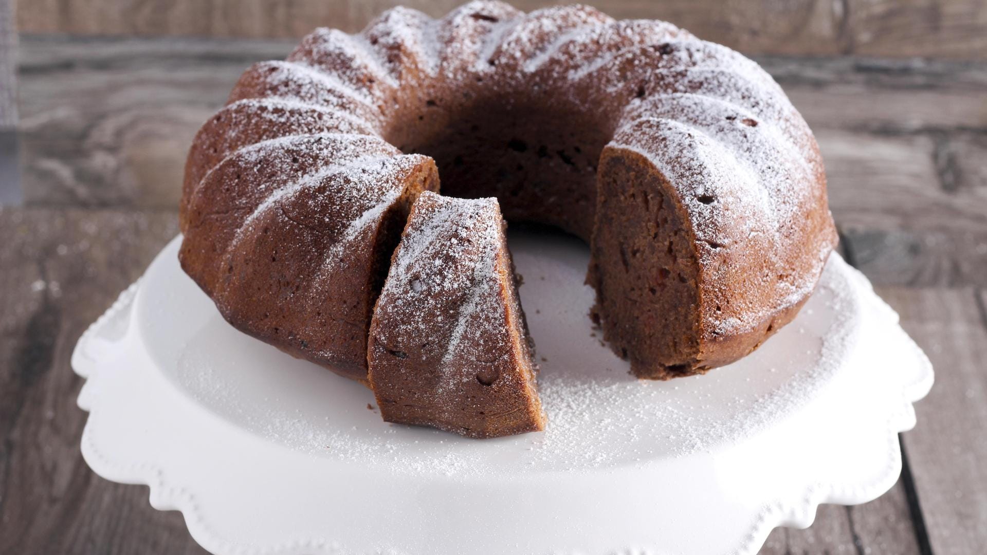 Rotweinkuchen ist eine leckere und saftige Leckerei.