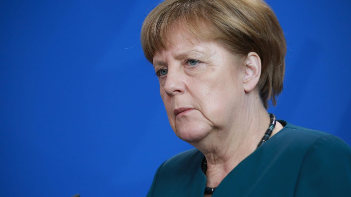 Angela Merkel fordert einen Kurswechsel gegenüber der AfD.
