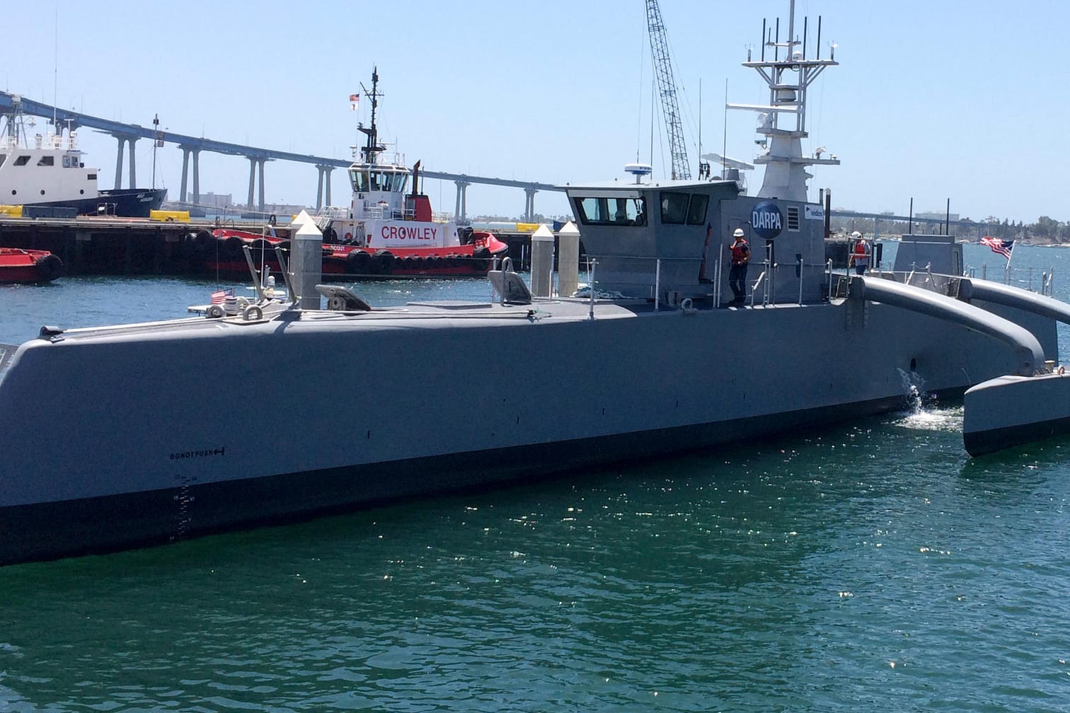 Die "Sea Hunter" im Hafen: Der provisorische Führerstand wird nur während der Testfahrten verwendet.