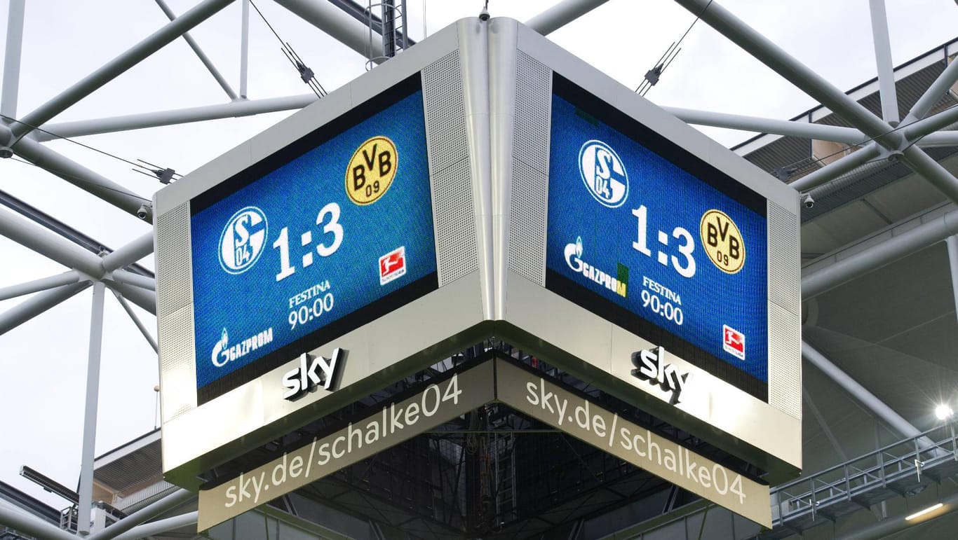 Hat bald ausgedient: Schalke 04 bekommt zur neuen Spielzeit einen neuen Videowürfel in der Arena.