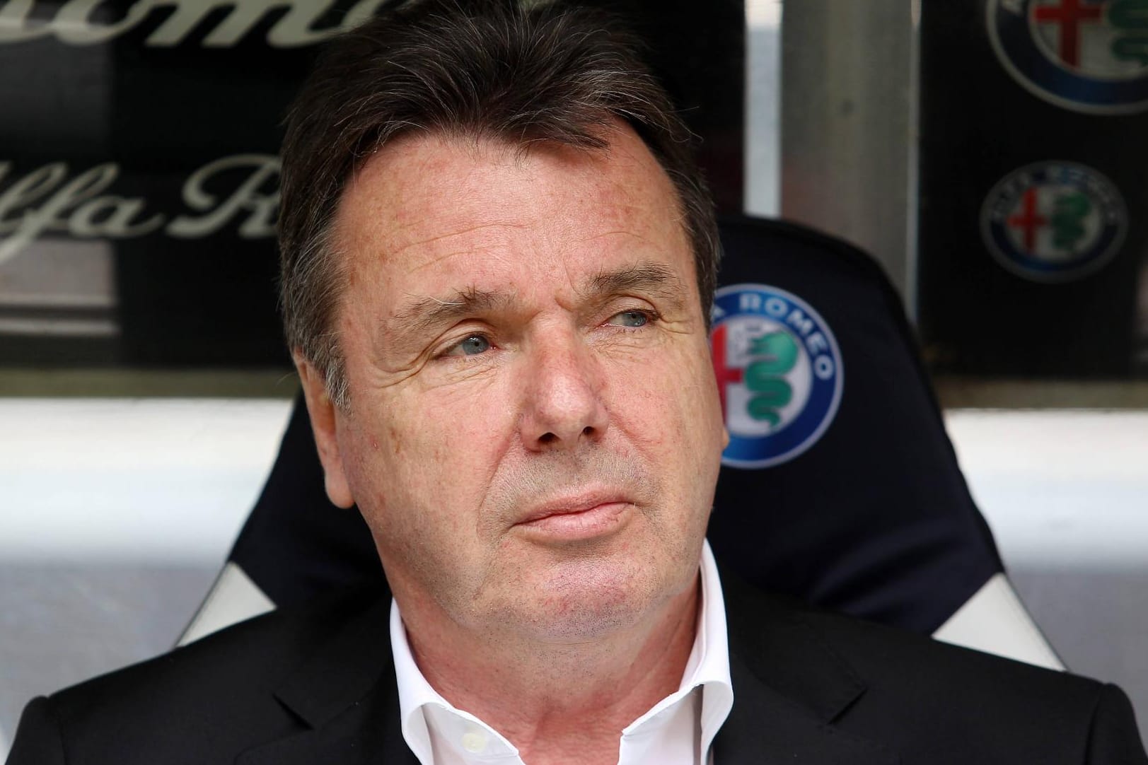 Hält nicht viel von teambildenden Maßnahmen im Abstiegskampf: Eintracht-Boss Heribert Bruchhagen.