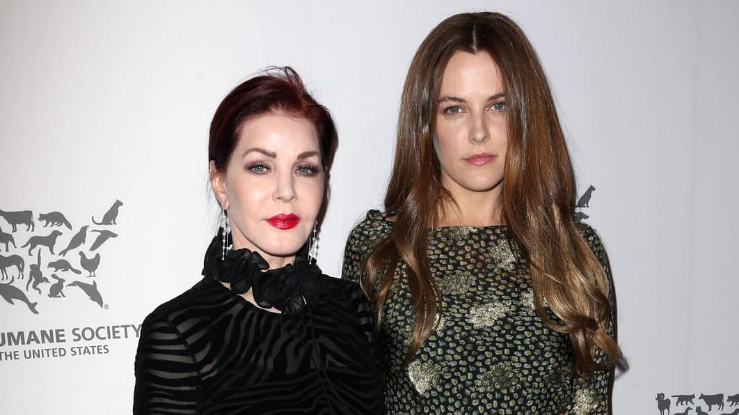 Priscilla Presley besuchte mit ihrer Enkelin Riley eine Charity-Gala in Los Angeles.