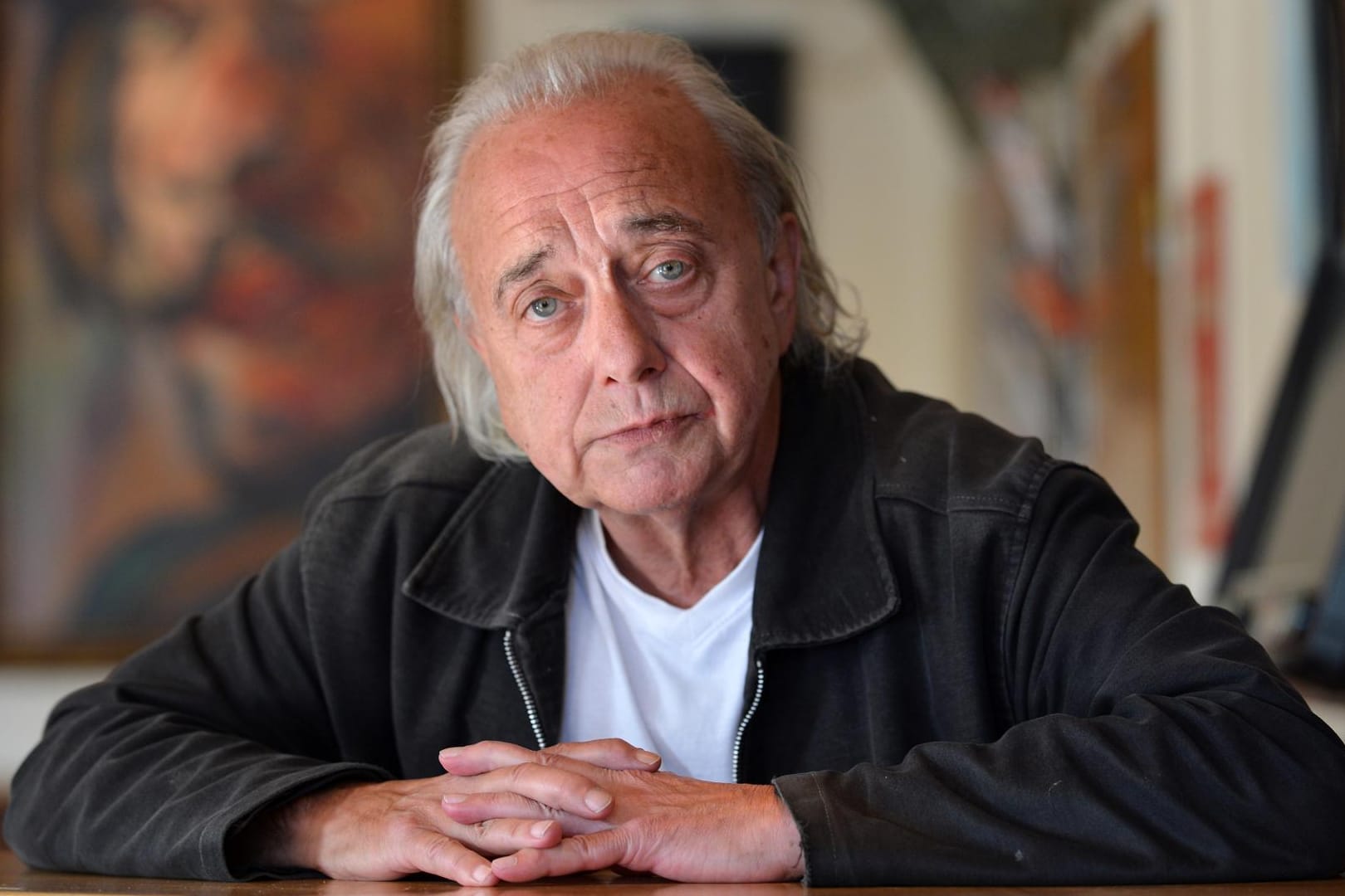 Trio-Schlagzeuger Peter Behrens liegt im Koma.
