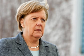 Tritt Kanzlerin Angela Merkel bei der Bundestagswahl 2017 für die CDU an?
