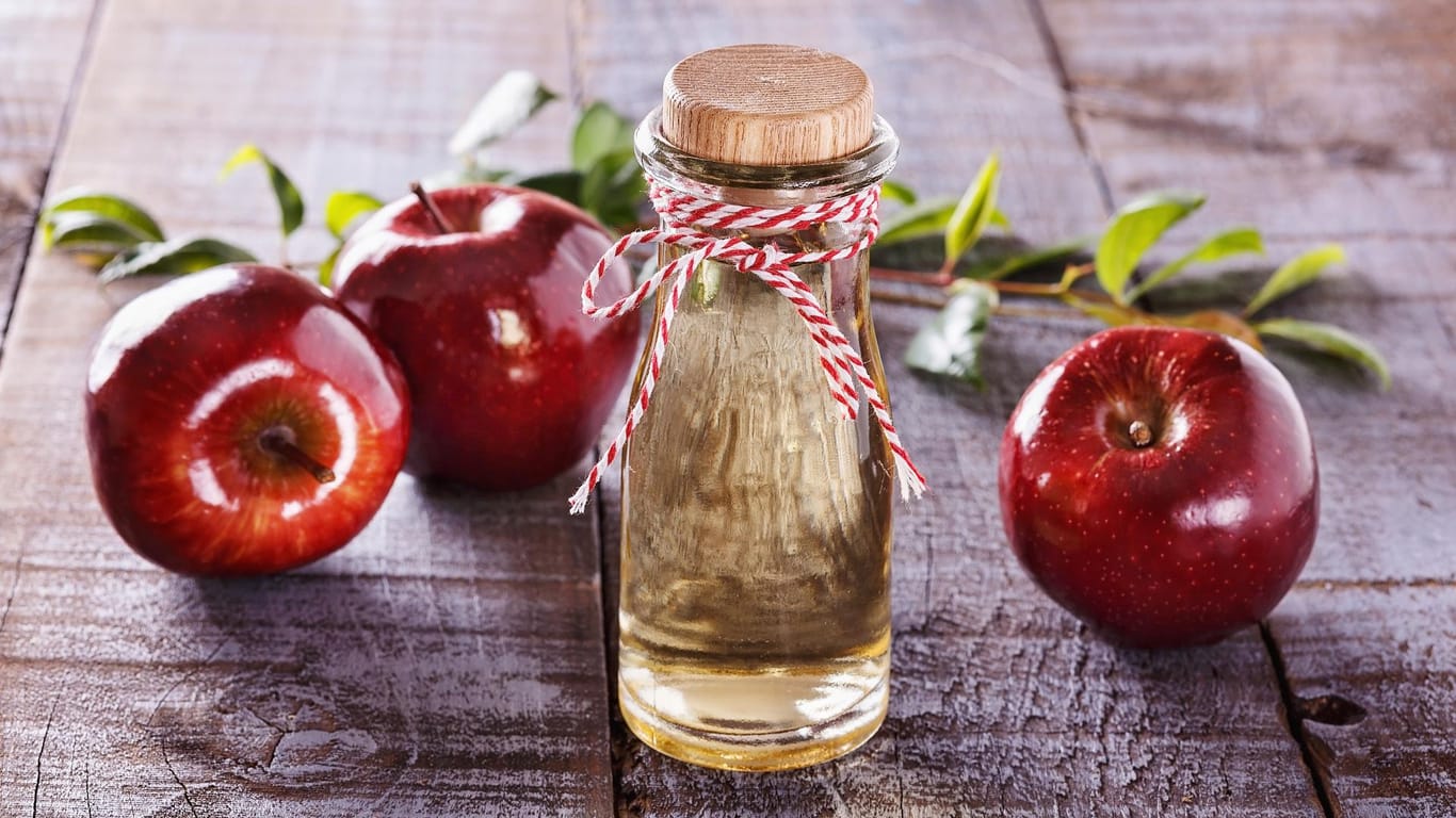 Ob in vergorener Form als Essig oder frisch: Äpfel bereichern den gesunden Ernährungsplan in jedem Fall.