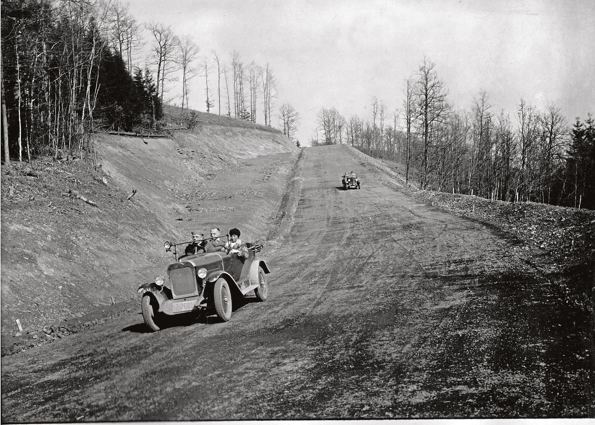 1925 begann die Geschichte des Nürburgrings und der Nordschleife. In weniger als zwei Jahren wurde die Stecke gebaut bis sie schließlich im Juni 1927 eröffnet wurde.