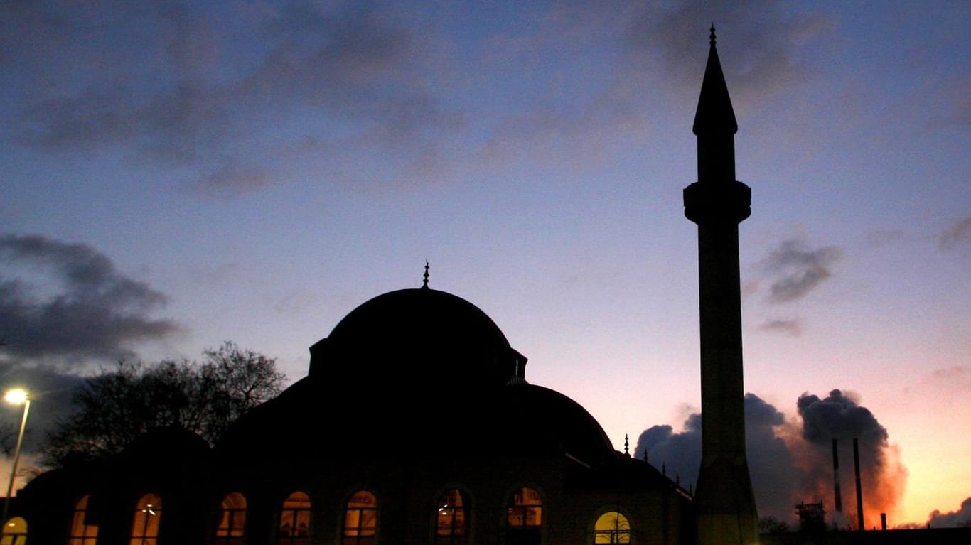 Moschee in NRW: 60 Prozent der Deutschen finden, der Islam gehöre nicht ins Land.