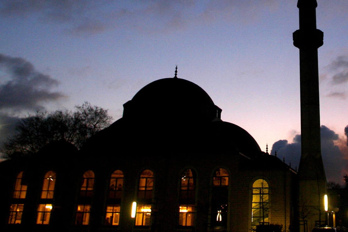 Die Merkez-Moschee in Duisburg Marxloh.