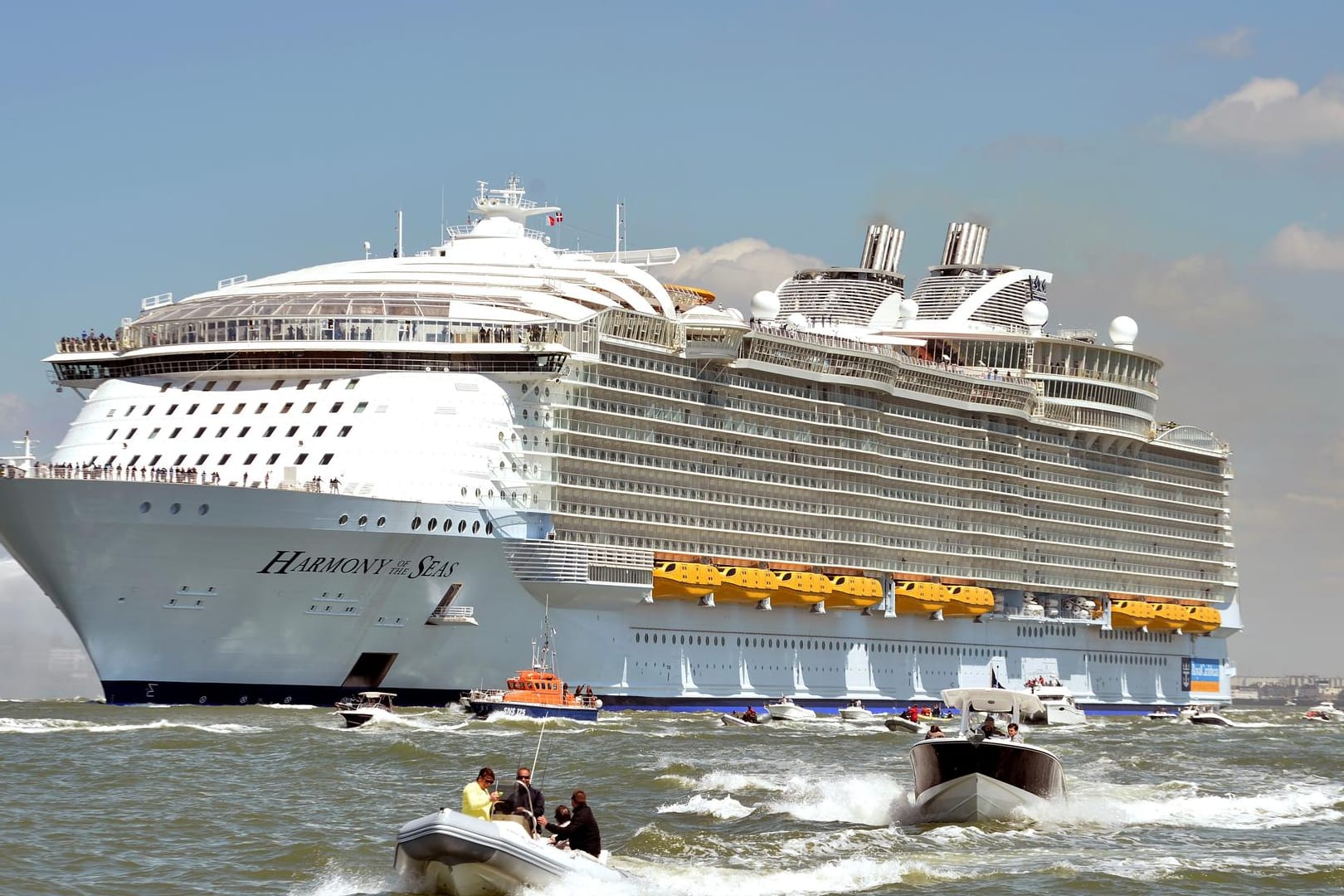 Die "Harmony of the Seas" auf Jungfernfahrt.