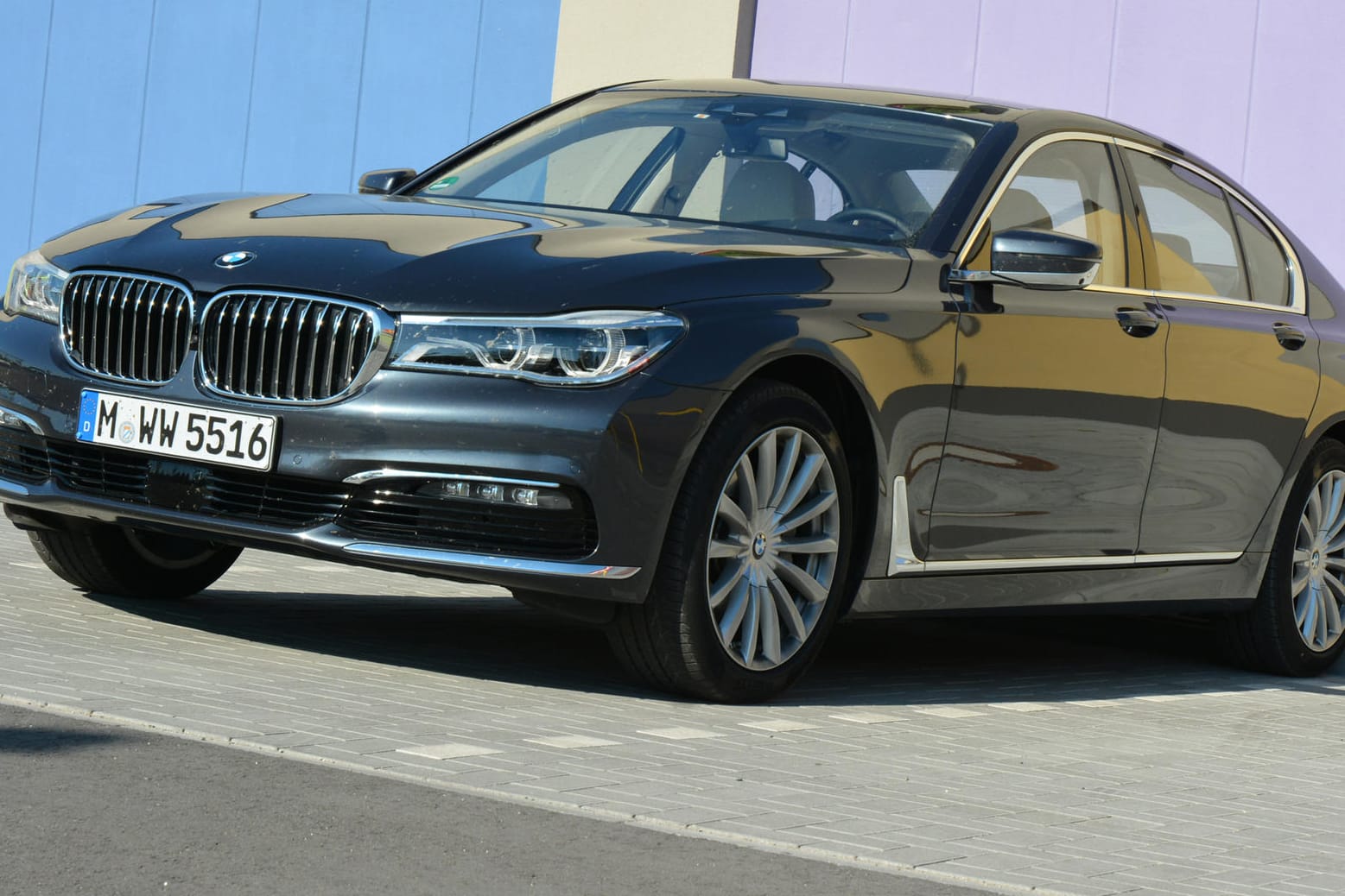 Luxus nahe der Perfektion - der BMW 740i.