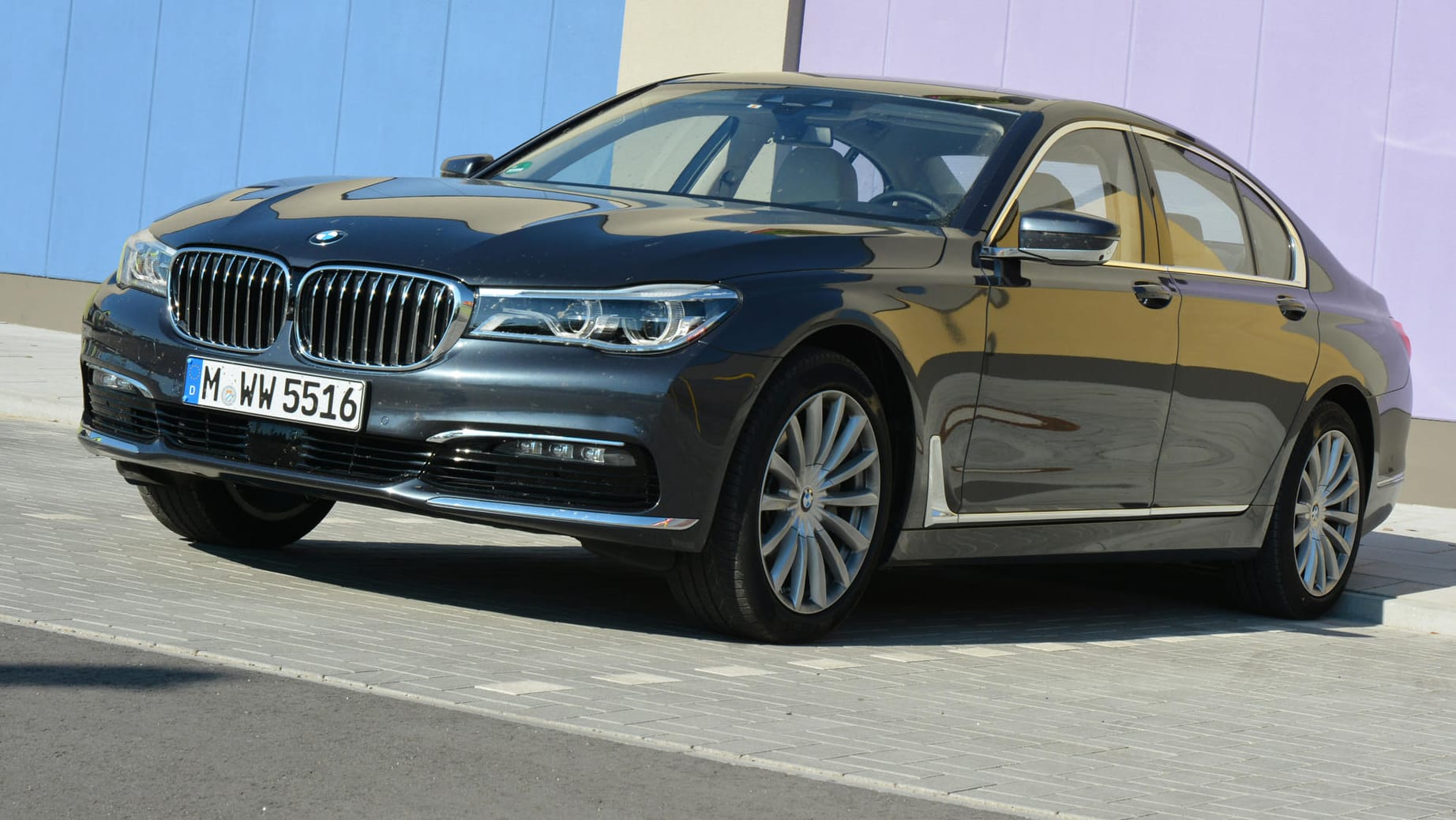 Luxus nahe der Perfektion - der BMW 740i.