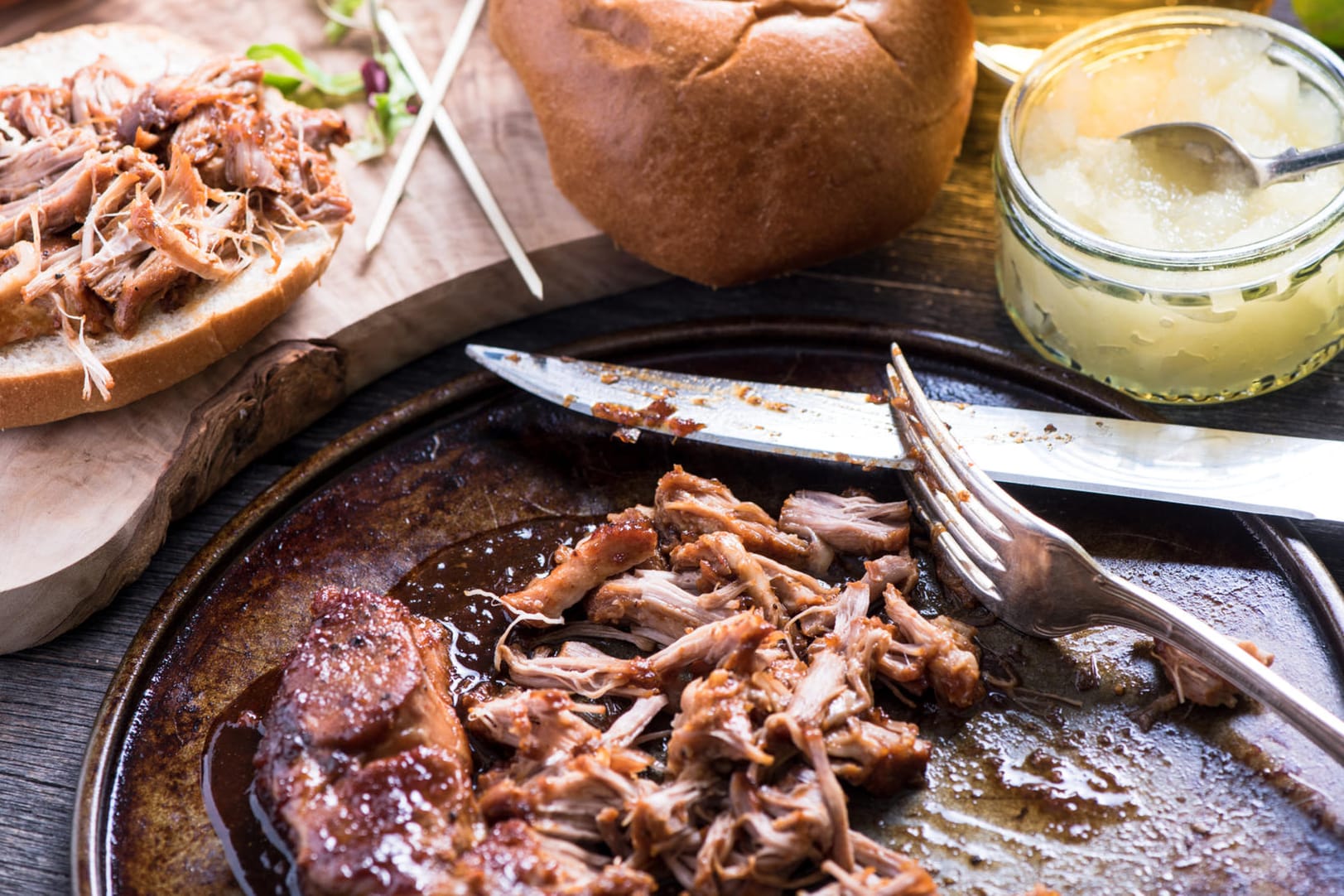 Pulled Beef aus dem Ofen ist die amerikanische Variante vom Schweinebraten.