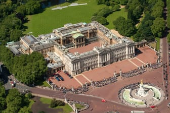 Der berühmte Buckingham Palast aus der Vogelperspektive.