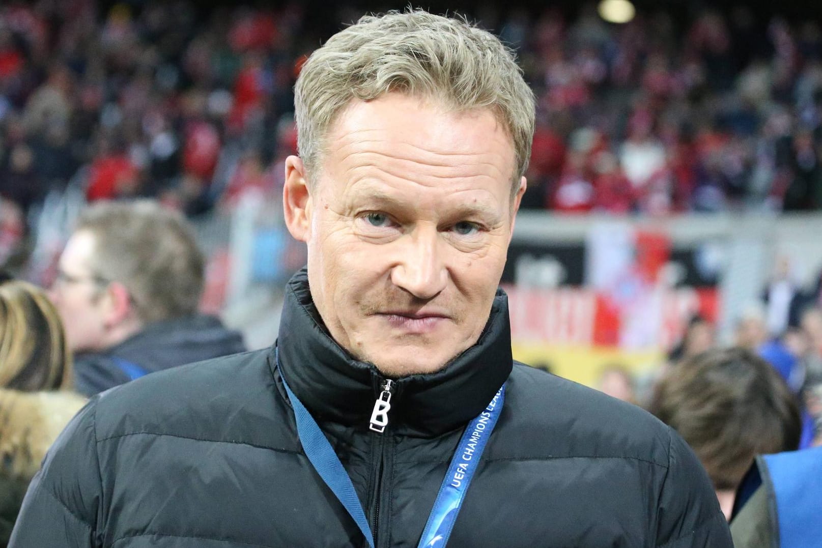 Boris Büchler berichtet für das ZDF über Fußball.