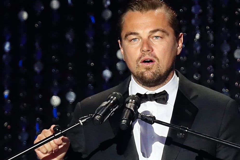Leonardo DiCaprio spricht bei der "amfAr"-Gala am vergangenen Donnerstag (19. Mai) in Cannes.