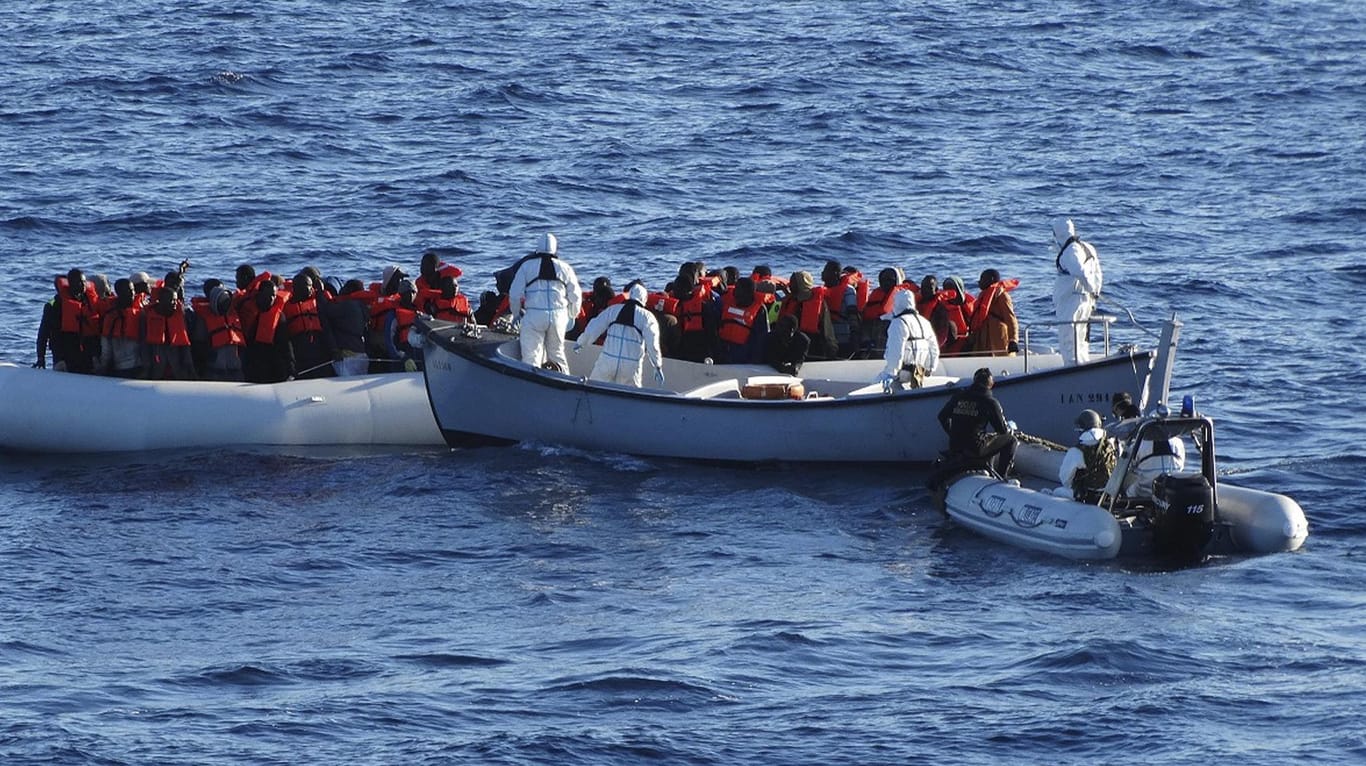 Rettung von Flüchtlingen auf dem Mittelmeer.
