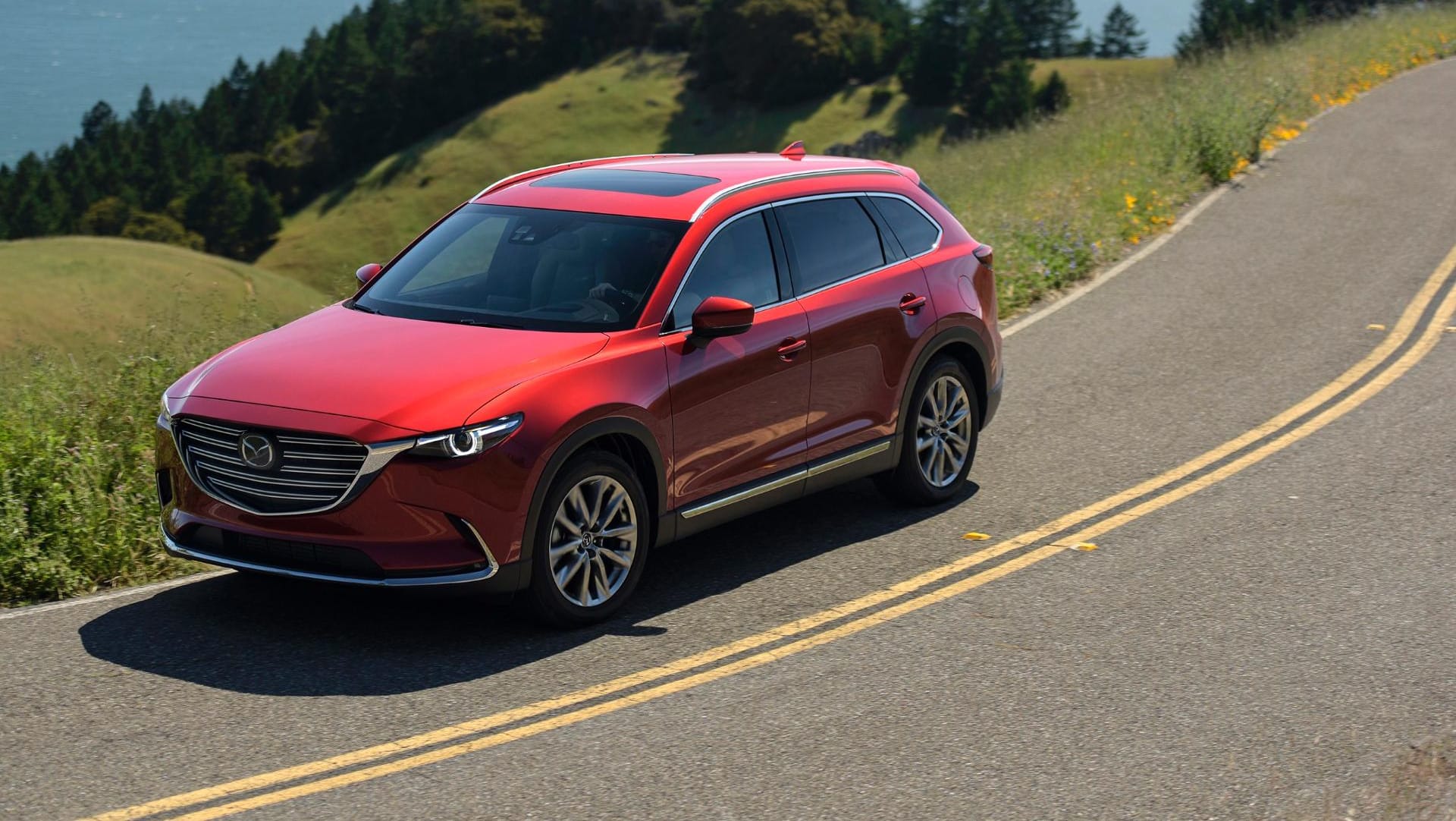 SUVs boomen. Mazda überlegt deshalb, seinen neuen Geländewagen CX-9 auch in Europa anzubieten. SUVs boomen. Mazda überlegt deshalb, seinen neuen Geländewagen CX-9 auch in Europa anzubieten.