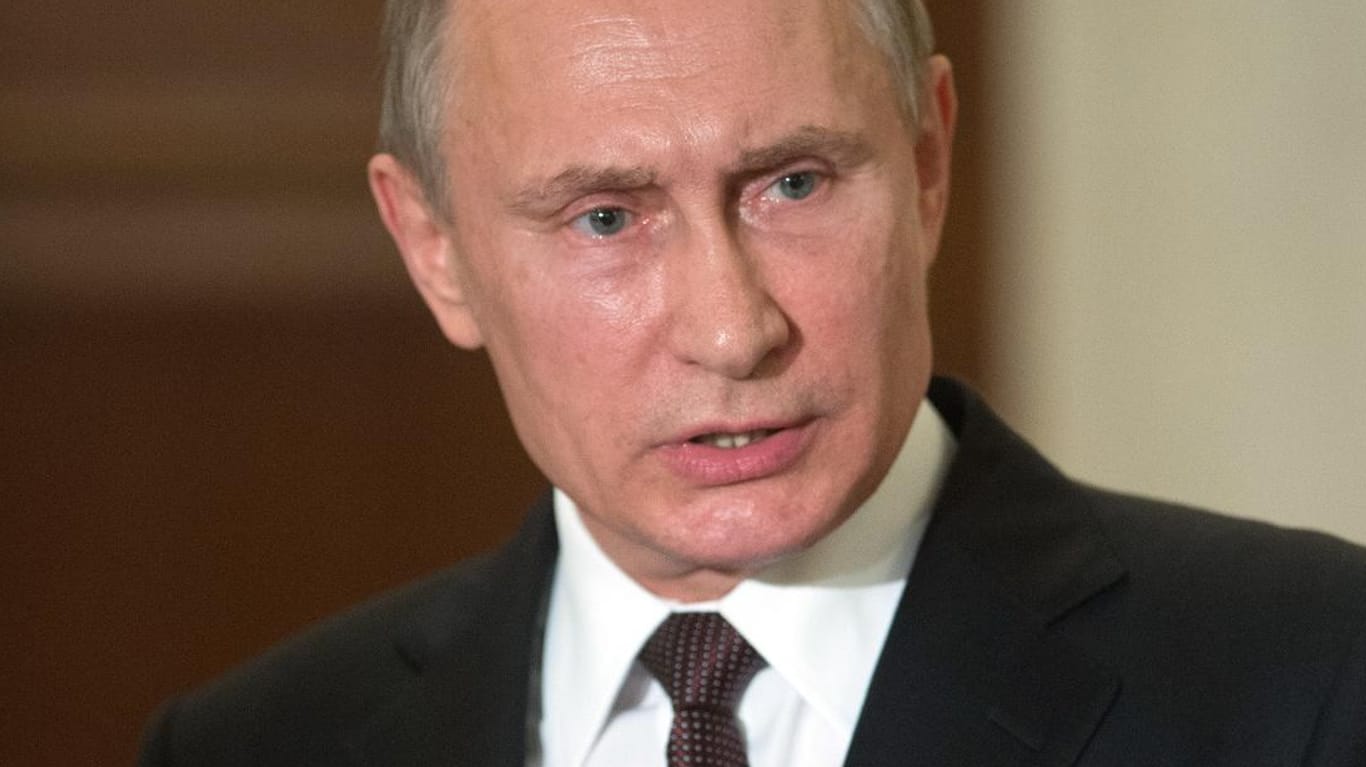 Russlands Präsident Wladimir Putin ist zu Gesprächen nach Griechenland gereist.