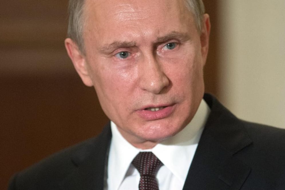 Russlands Präsident Wladimir Putin ist zu Gesprächen nach Griechenland gereist.