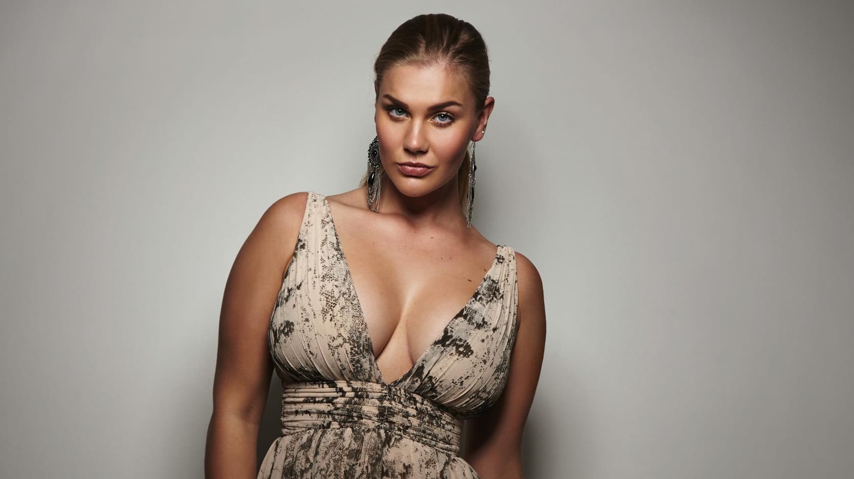 RTL2 begibt sich auf die Suche nach den perfekten Rundungen. RTL2 begibt sich auf die Suche nach den perfekten Rundungen.