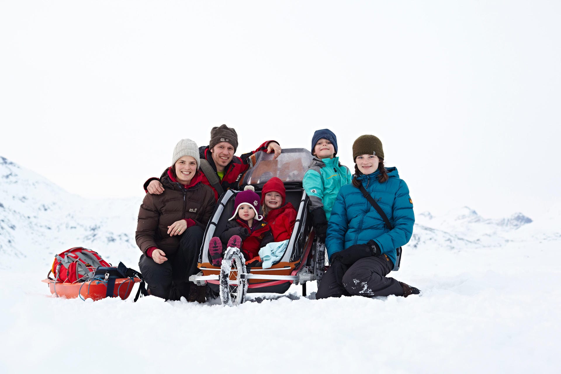 "Die Welt von Morgen" - Jana, Jens, Frieda, Hannah, Mio und Paula Steingässer in Grönland.