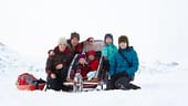 "Die Welt von Morgen" - Jana, Jens, Frieda, Hannah, Mio und Paula Steingässer in Grönland.