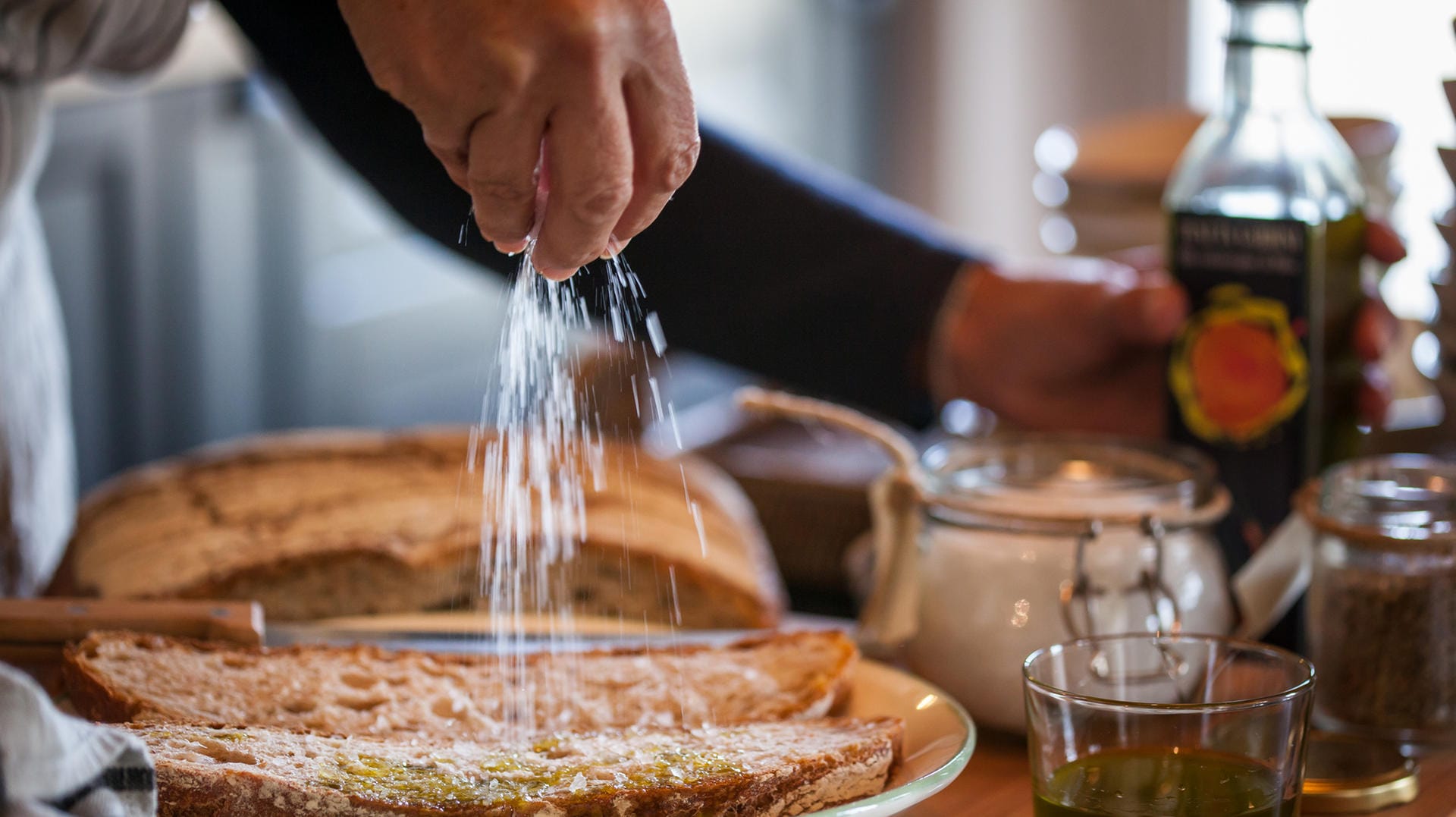 Bruschetta können Sie auf verschiedene Arten zubereiten wie beispielsweise als Auflauf.