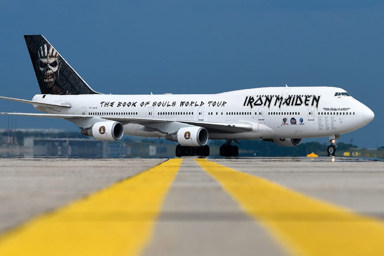 Eine Legende gab es am ersten Tag der ILA zu bewundern: Die Heavy-Metal-Band Iron Maidon startete in ihrer Boeing 747 "Ed Force One" vom Gelände.