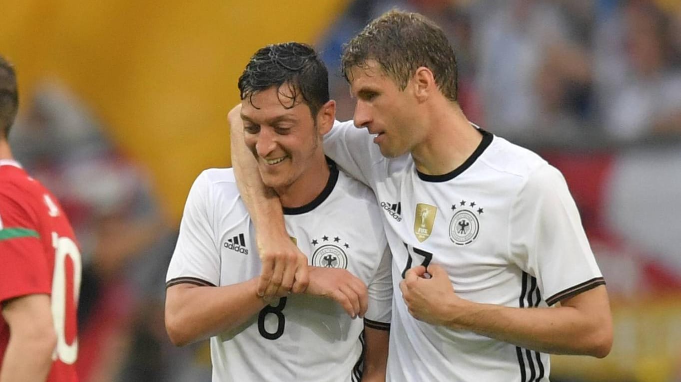 Erste Wahl: Mesut Özil (links) und Thomas Müller sind im DFB-Team gesetzt.