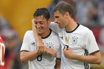 Erste Wahl: Mesut Özil (links) und Thomas Müller sind im DFB-Team gesetzt.