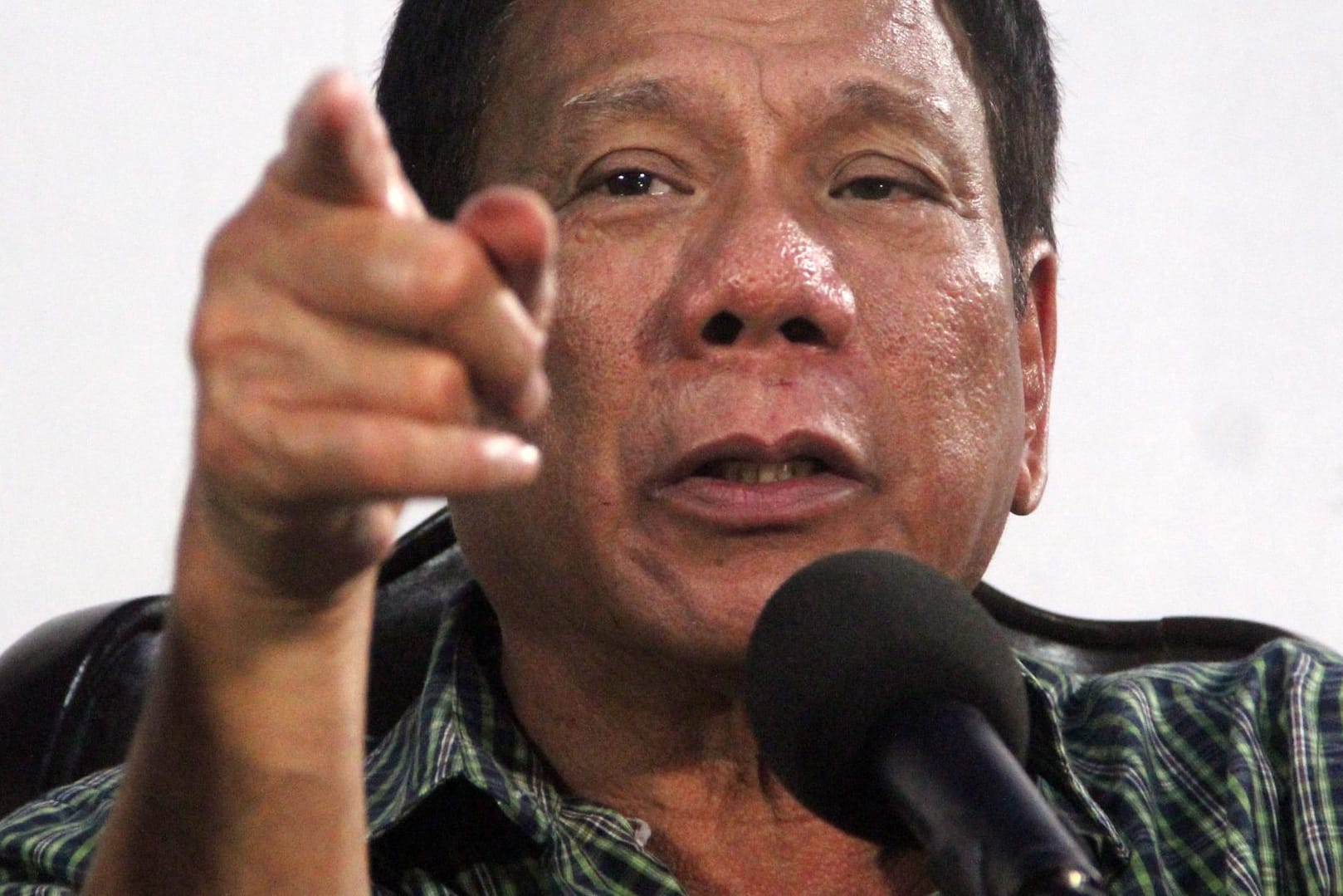 Rodrigo Duterte will Kriminalität und Korruption innerhalb von sechs Monaten ausrotten - auch mit äußerst fragwürdigen Methoden.