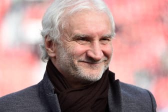 Lächeln im Gesicht: Rudi Völler fühlt sich in Leverkusen pudelwohl.