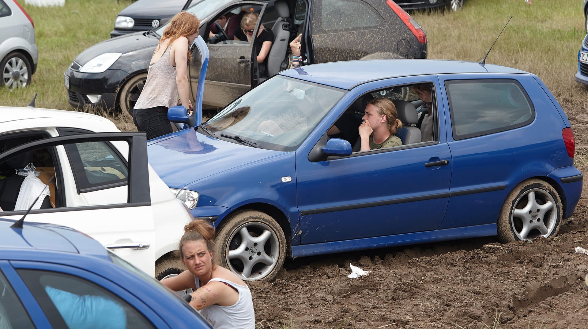 Gefangen auf dem Parkplatz: Für viele "Rock am Ring"-Besucher ging es bei der Abreise stundenlang kaum vorwärts.