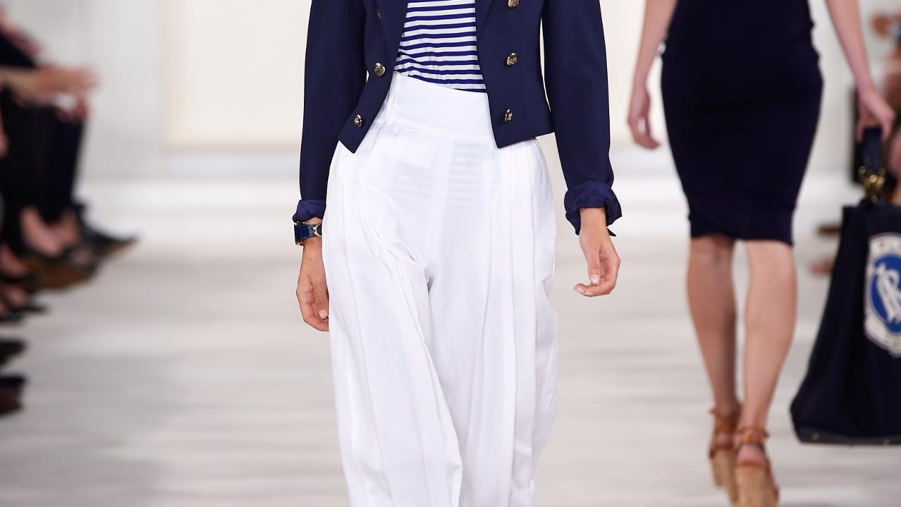 Laufsteg-Look von Ralph Lauren im maritimen Stil.