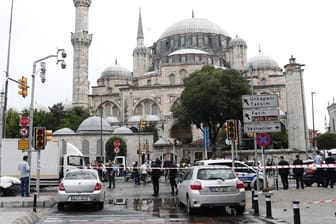 Nach dem Anschlag in Istanbul warnt das Auswärtige Amt Türkei-Reisende eindringlich.