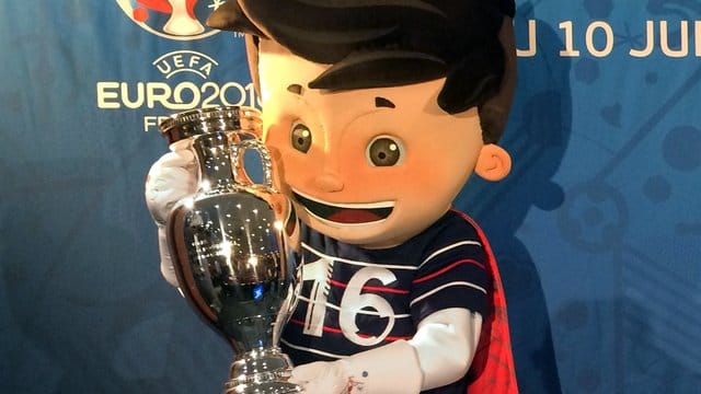 "Super Victor" will bei der EM für Stimmung sorgen.