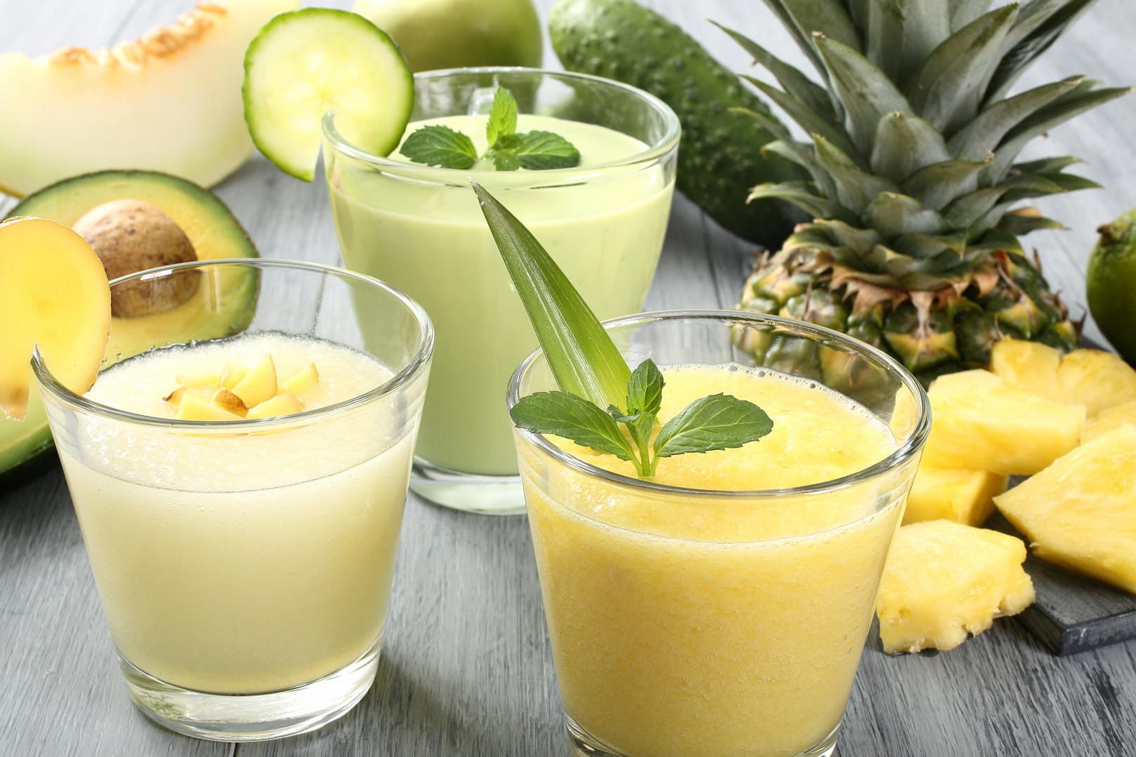 Smoothies: Besonders gut sind Smoothies mit verschiedenen Obst- und Gemüsesorten.