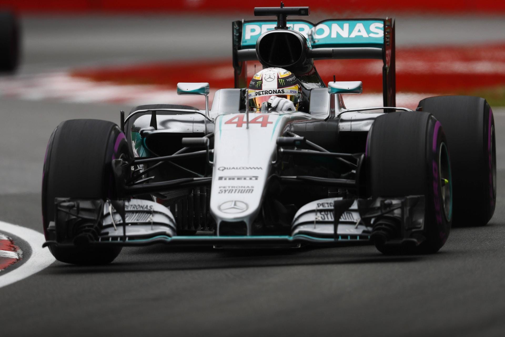 Für Lewis Hamilton lief es in der dritten Trainingssession nicht nach Plan. Der aktuelle WM-Zweite musste sich mit dem fünften Platz begnügen.